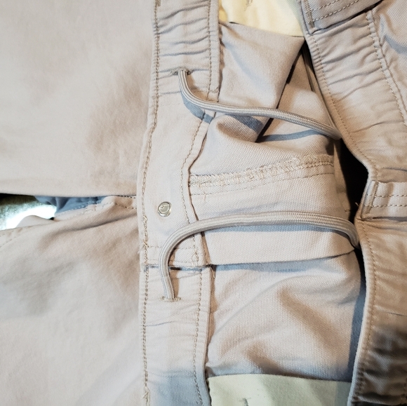 Carhartt Mens Grey Shorts 40 NWT - Picture 6 of 8